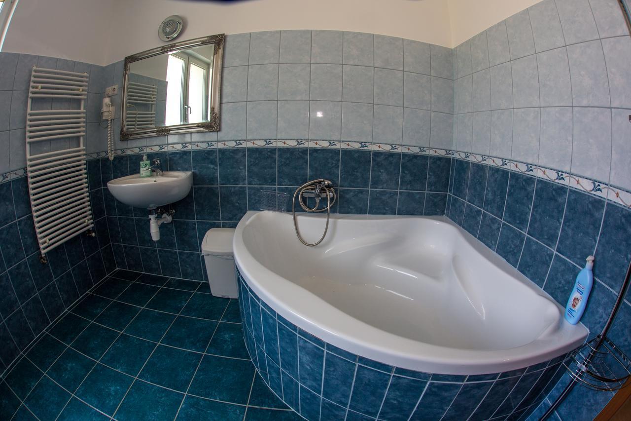 Aqua Line Apartmanhaz Hajdúszoboszló Dış mekan fotoğraf