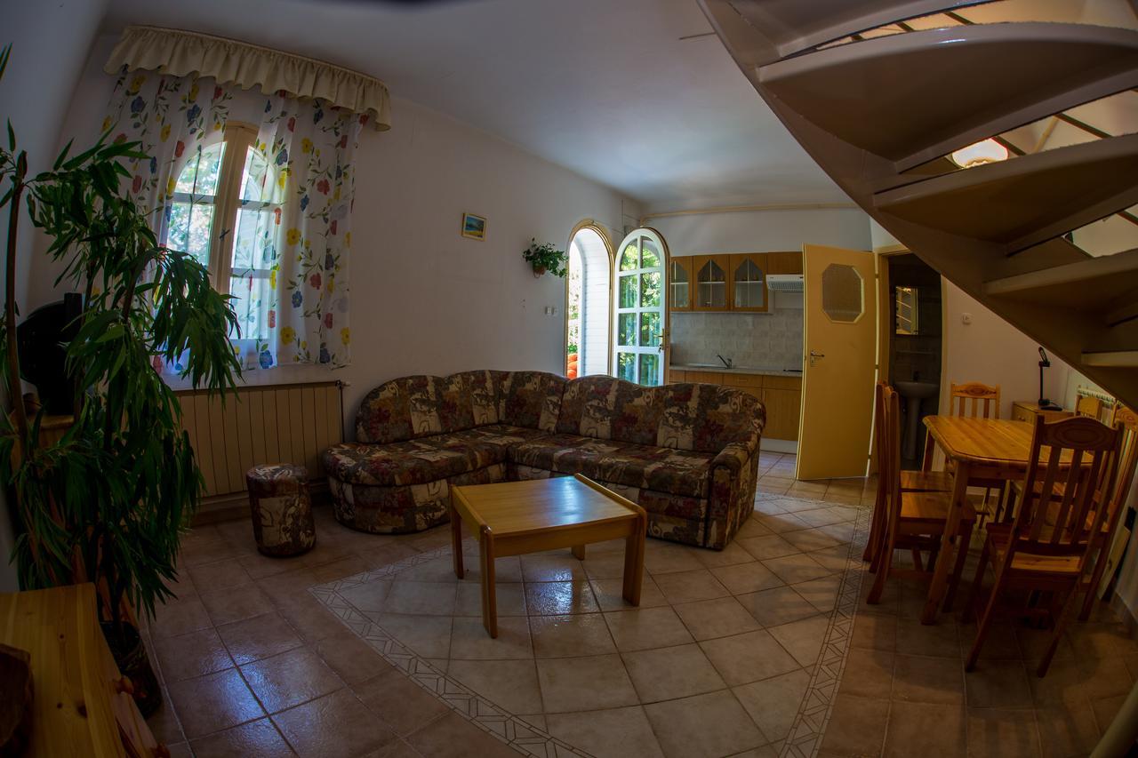 Aqua Line Apartmanhaz Hajdúszoboszló Dış mekan fotoğraf